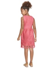 Vestido recto con ojales para niñas