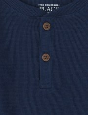 Paquete de 2 camisetas térmicas con cuello henley para niños pequeños