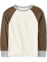 Top raglán con bloques de color para niños