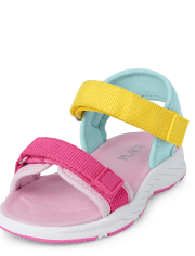 Sandalias con bloques de color para niñas pequeñas