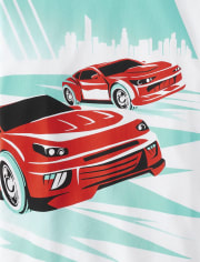 Camiseta con gráfico de autos deportivos para niño