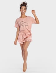 Pantalones cortos de pijama de satén con volantes nupciales para mujer