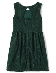 Vestido ajustado y con vuelo de encaje con aberturas para niñas