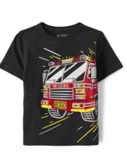 Camiseta con gráfico de camión de bomberos para bebés y niños pequeños