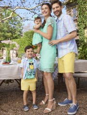 Shorts chinos con cinturón para bebés y niños pequeños