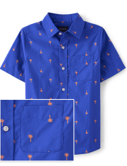 Camisa con botones de popelín con palmeras para niño