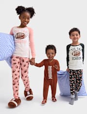 Pyjama une pièce en micropolaire assorti pour bébé et enfant, motif football