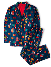 Adult Matching Family The Elf On The Shelfâ¢ Button Front Pajamas