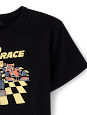 T-shirt graphique de voiture de course Boys Need 4 Speed