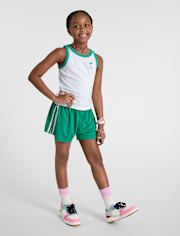 Short de sport pour filles à séchage rapide, doublé en mesh et à rayures latérales.