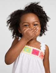 Débardeur à volants en crochet pour petites filles