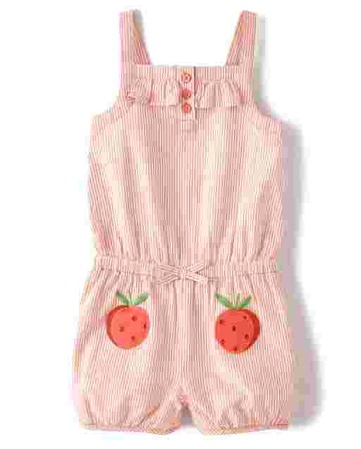Mameluco de seersucker tejido con bolsillo de parche de melocotón bordado sin mangas para niñas - Pretty Peach