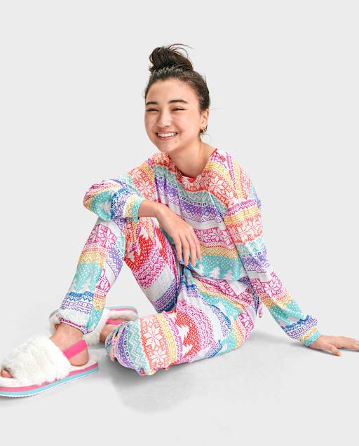 Girls snowflake pajamas deals