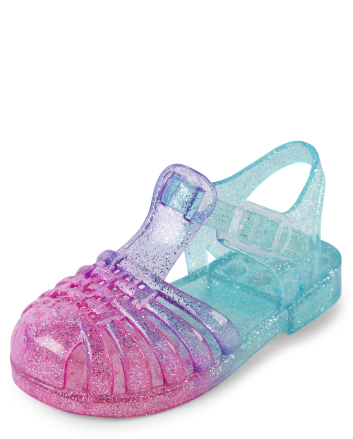 Horrifying Viral Photo Has The Safety Of Jelly Shoes In Question | Footfiles