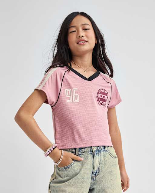 Tween Girls V-Neck Soccer Tee