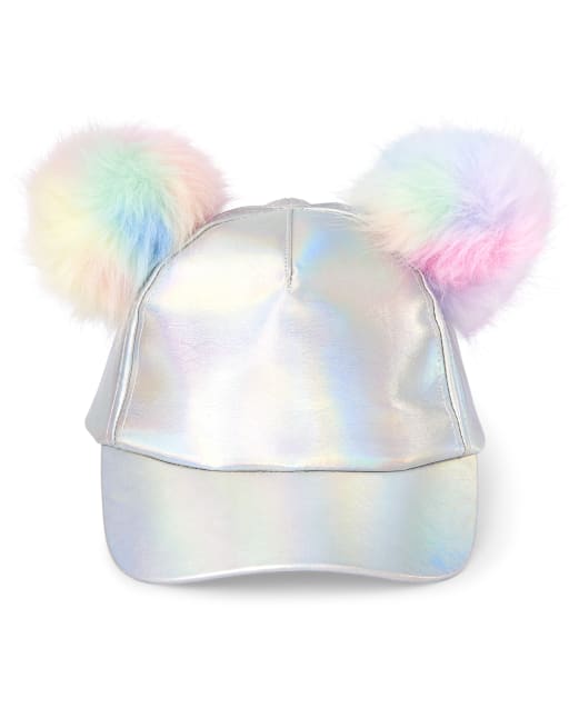 baseball cap with fur pom pom