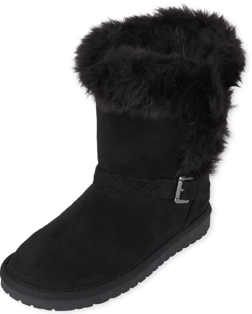 fur boots