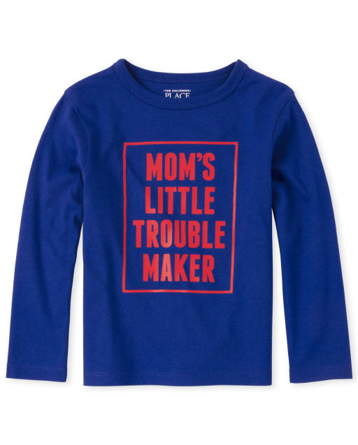 Camiseta gráfica Mom's Trouble Maker para bebés y niños pequeños