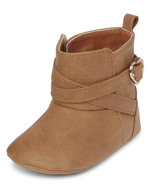 Baby Girls Faux Suede Heart Buckle Booties