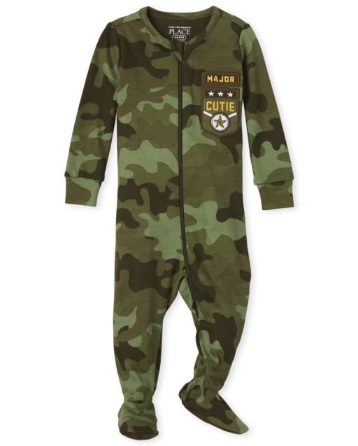 Pijamas de una pieza de algodón ajustados con estampado de camuflaje para bebés y niños pequeños