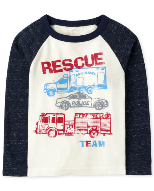 Camiseta con gráfico raglán para niños pequeños
