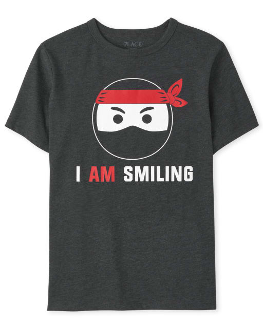 Camiseta con gráfico sonriente Ninja para niños