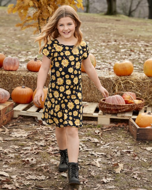 Girls Short Sleeve Sunflower Print Knit Skater Dress