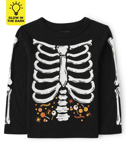 Camiseta con gráfico de esqueleto de caramelo que brilla en la familia a juego para bebés y niños pequeños