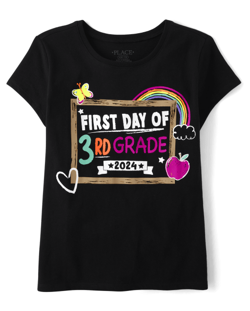 Camiseta gráfica para niñas del primer día de tercer grado