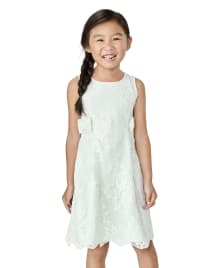 Robe en dentelle pour fille