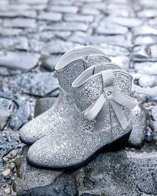 CAIXIA Girls Lace Up Combat Boots Mid Calf Riding BootsLittle Girls Camellia Flower Accessories Pu Leather Side Zipper Punk Goth Lug Sole Boot Be204f22 B963 455c 95f6 1baac65afb82.aa3d4332ca1972461456cb08b8da5a2e