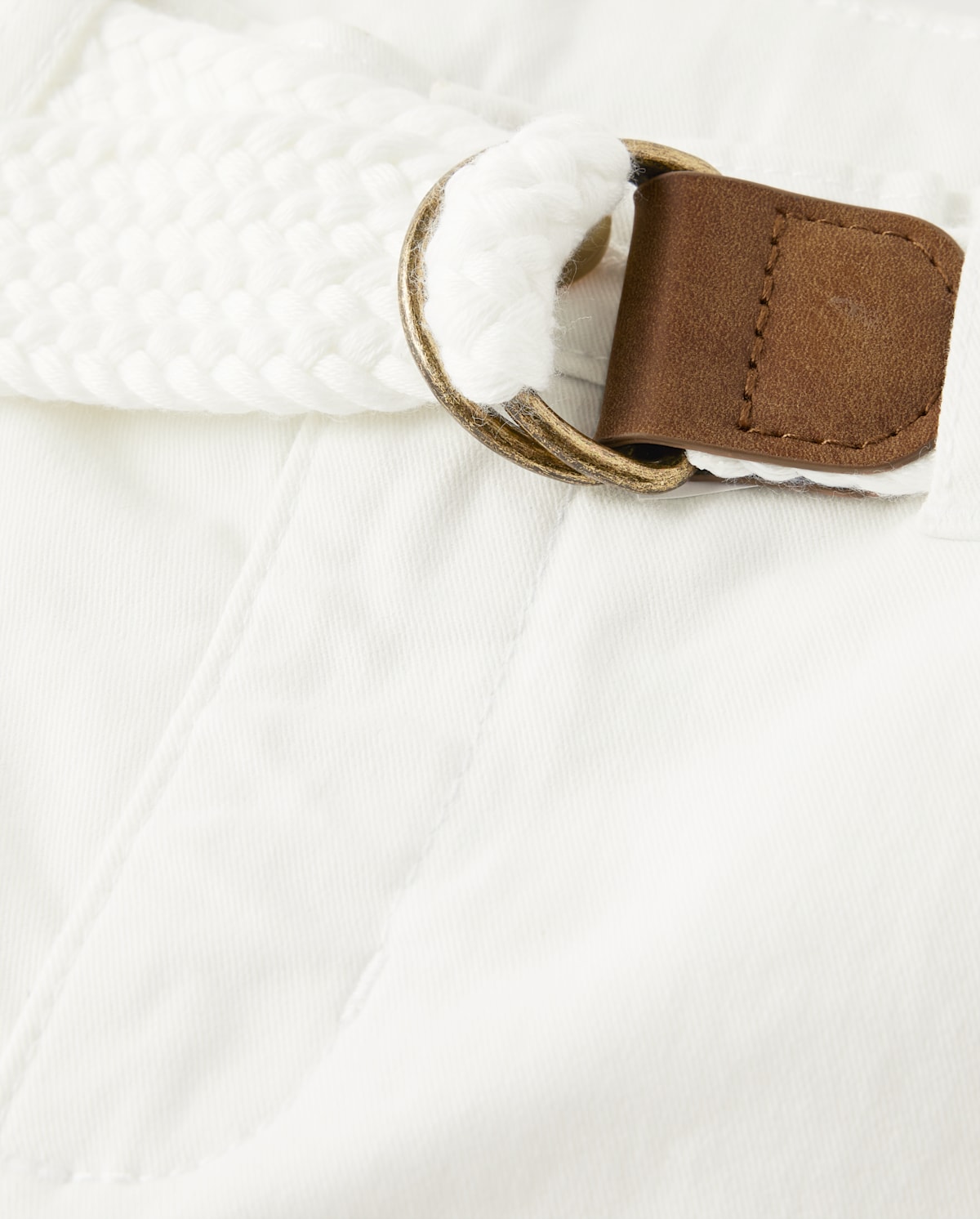 Шорты Gymboree Belted Chino для мальчиков, цвет: Белый — фото 1