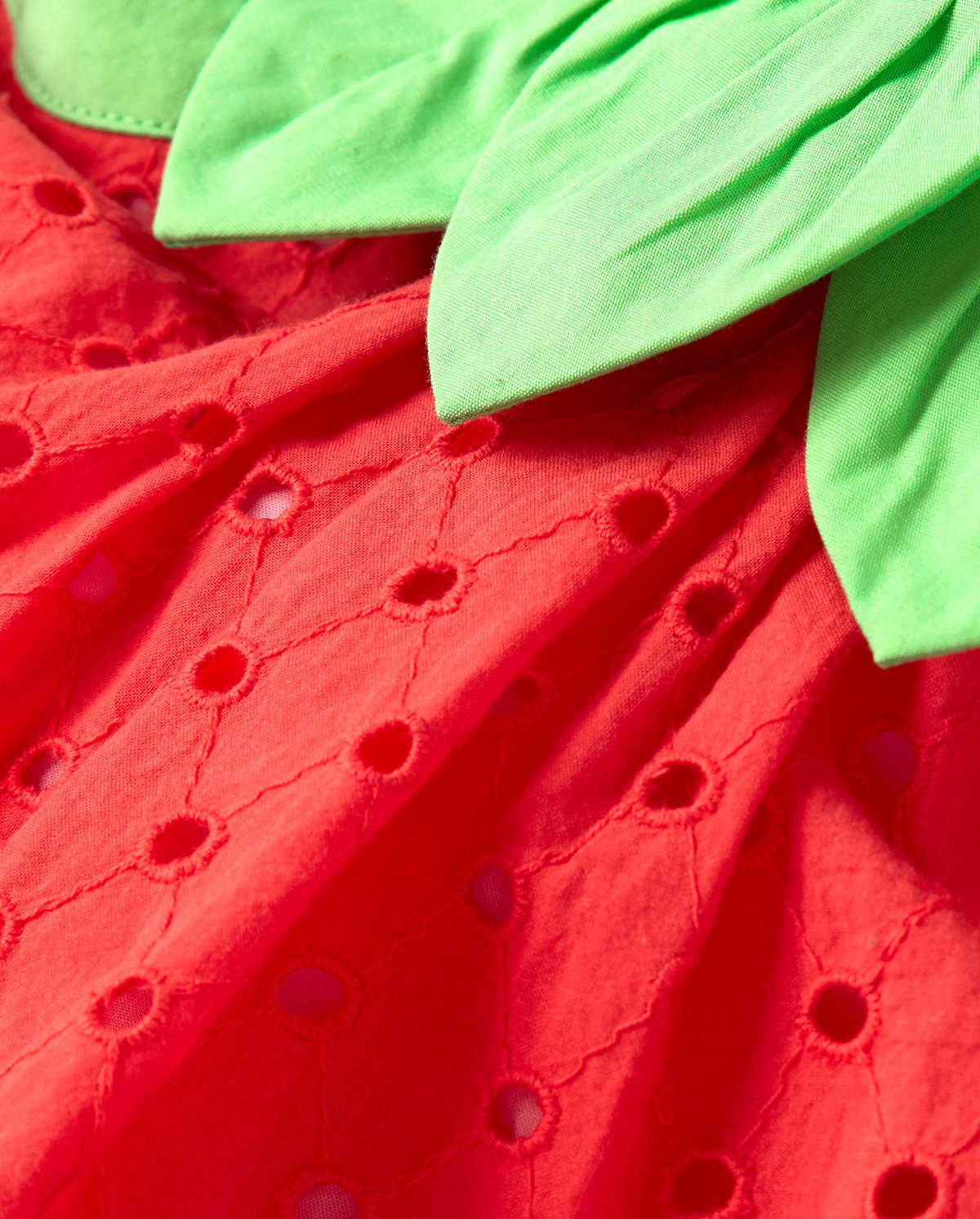 Детские платья Gymboree Girls Eyelet Bubble Hem Dress - Strawberry Patch — фото 2