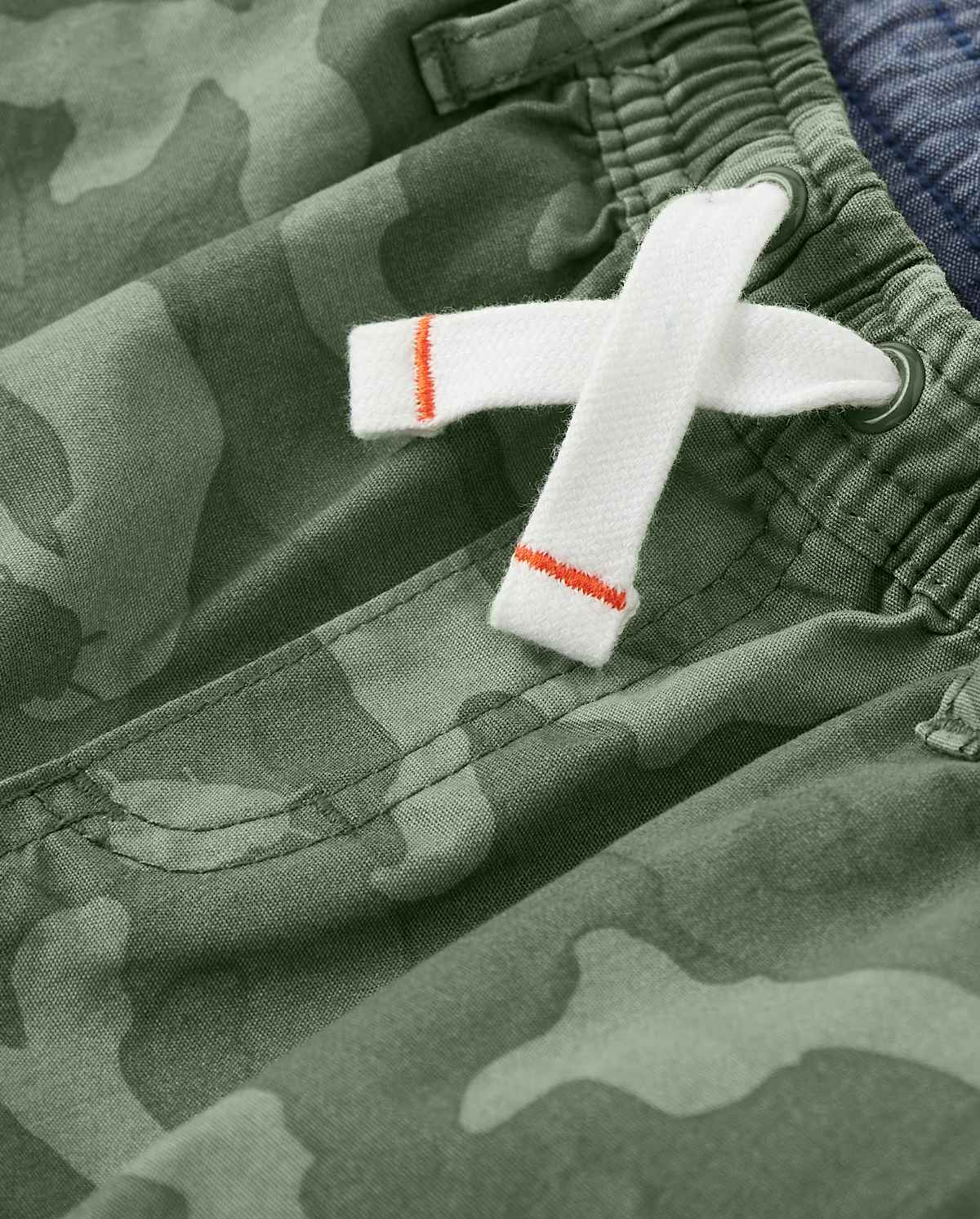 Детские шорты Gymboree Boys Camo Pull On Cargo Shorts - Backyard Explorer