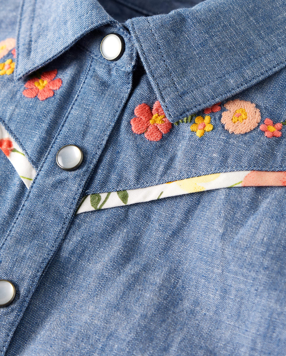 Детские топы Gymboree Girls Embroidered Floral Chambray Tank Top - Country Trail — фото 2