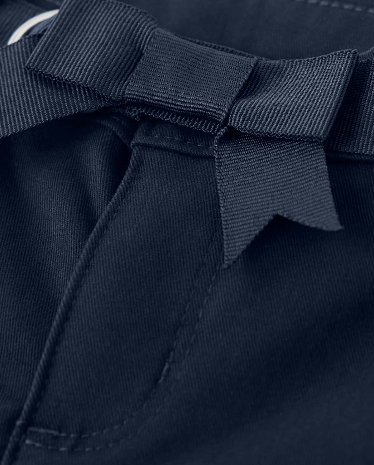 Детские шорты Gymboree Girls Bow Belted Chino Shorts - Uniform
