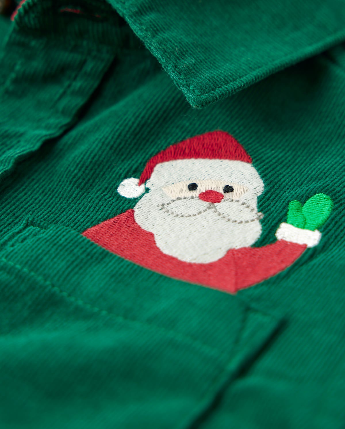 Детские рубашки Gymboree Boys Embroidered Santa Corduroy Button Up Shirt - Very Merry