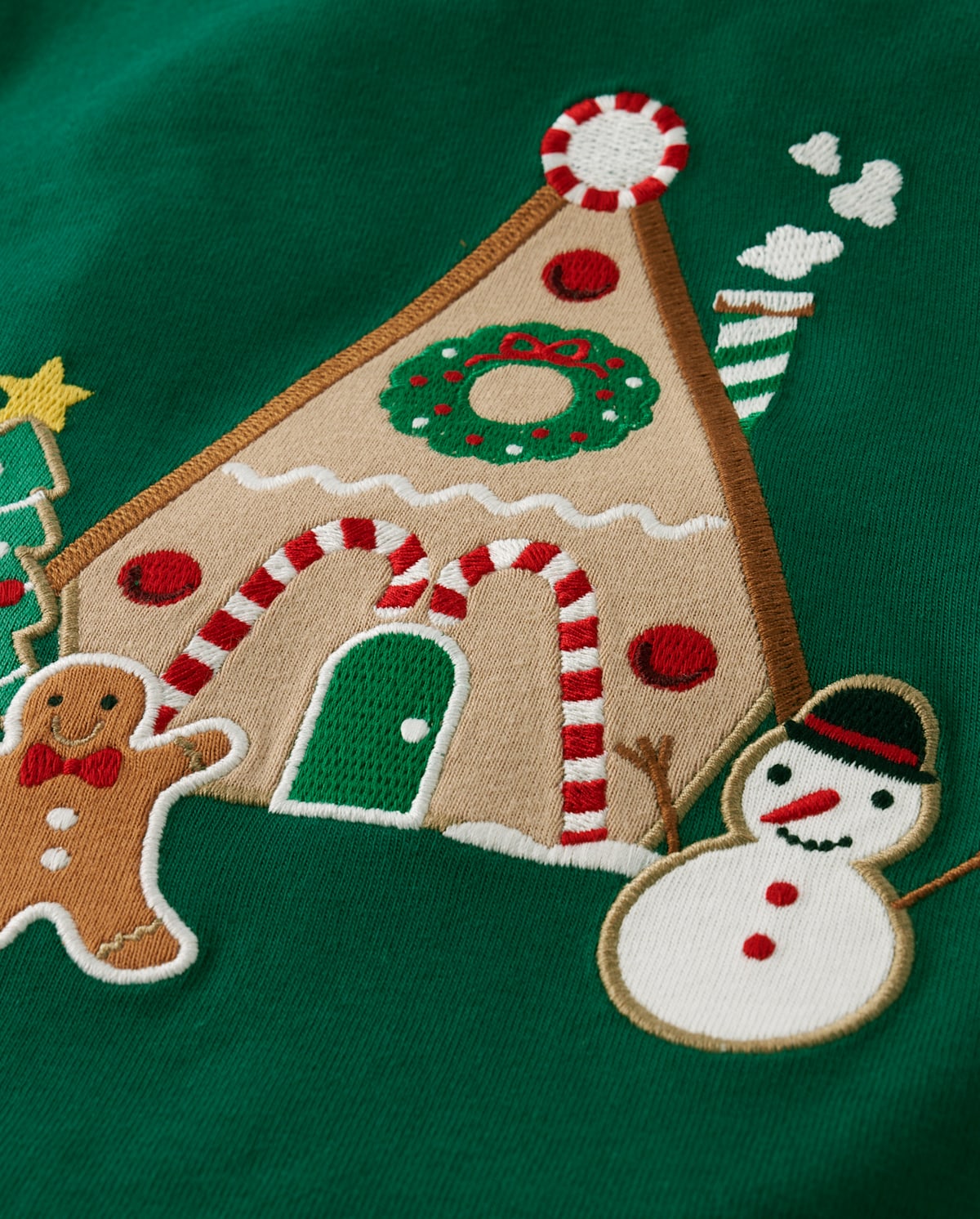 Детские топы Gymboree Boys Embroidered Gingerbread House Layered Top - Christmas Cabin