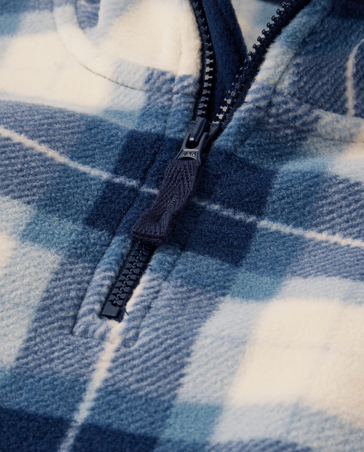 Детские свитеры Gymboree Boys Plaid Microfleece Half Zip Pullover - Little Essentials