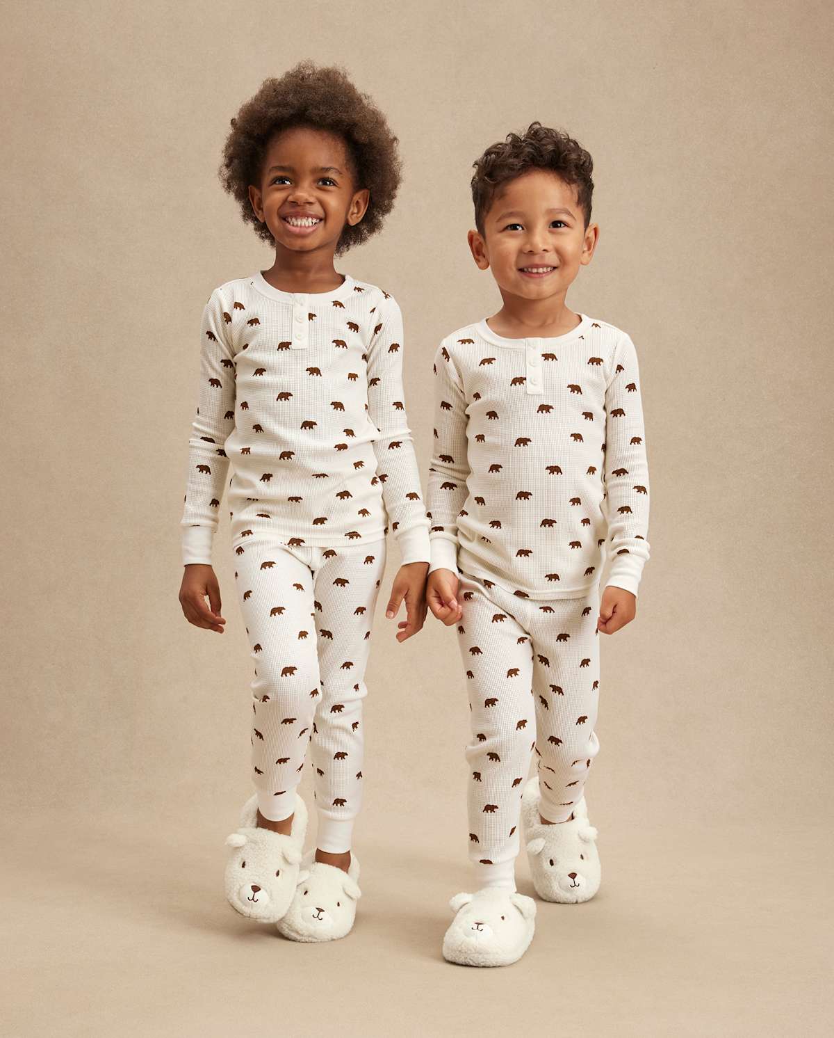 Детские тапочки Gymboree Kids Polar Bear Slippers - Gymmies