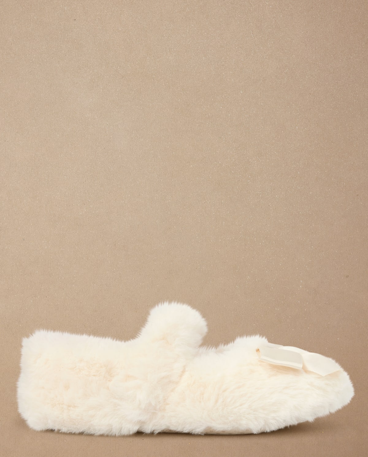 Детские тапочки Gymboree Girls Faux Fur Ballet Flat Slippers - Gymmies — фото 2
