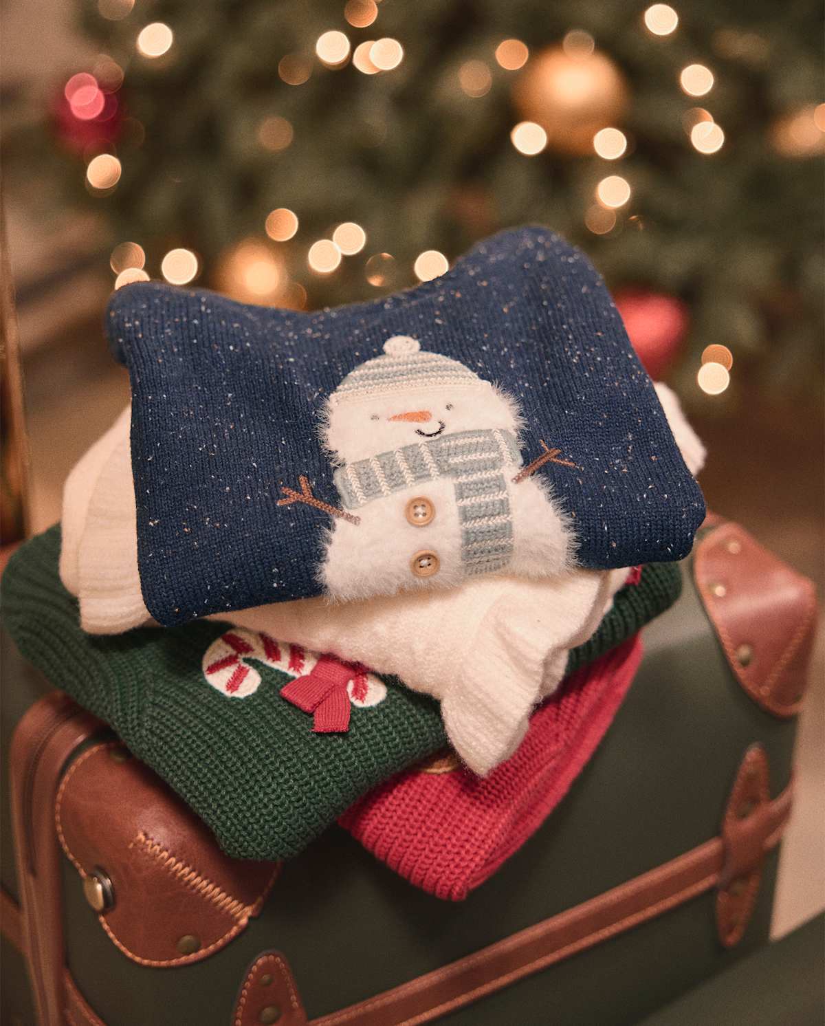 Детские свитеры Gymboree Boys Crochet Snowman Sweater - Royal Christmas — фото 3