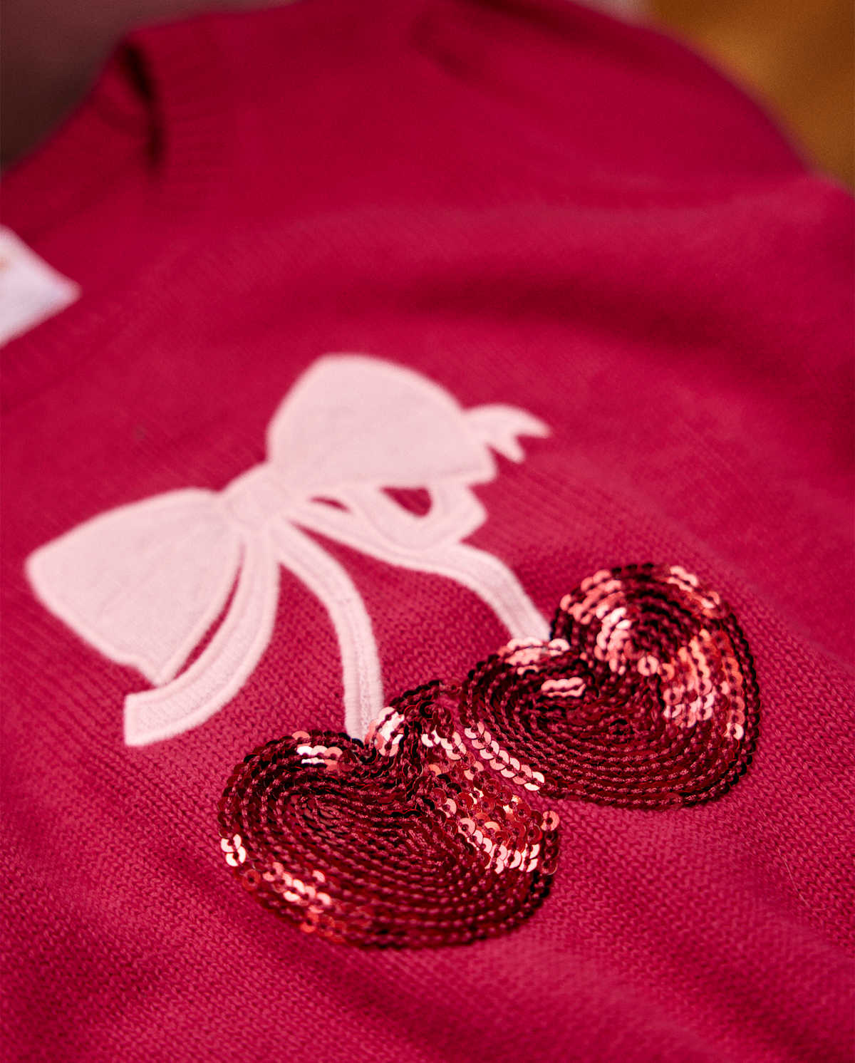 Детские свитеры Gymboree Girls Sequin Cherry Sweater - Mon Cheri — фото 3
