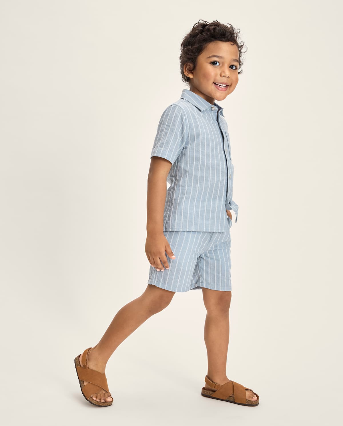 Детские шорты Gymboree Boys Striped Linen Blend Pull On Shorts - Linen Edit — фото 4