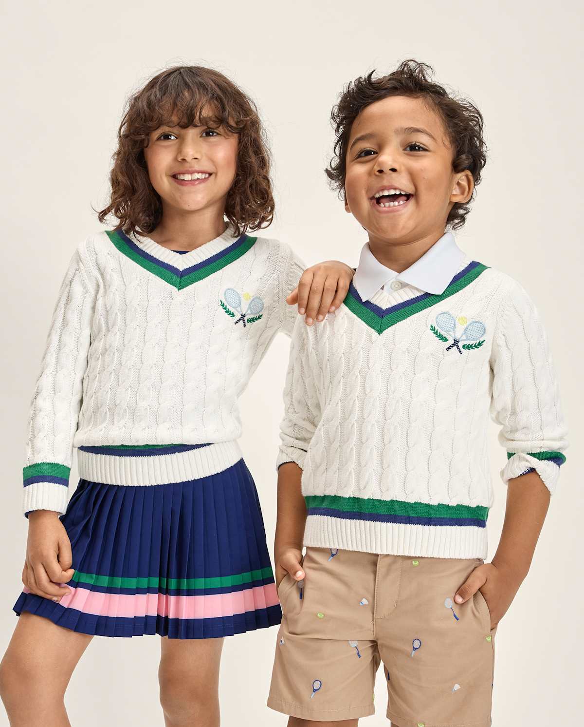 Детские свитеры Gymboree Kids Embroidered Tennis Racquet Cable Knit V-Neck Sweater - Club House