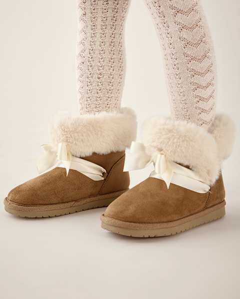 Ботинки Gymboree Bow Faux Fur Chalet - Little Essentials для девочек, цвет: Рыжевато-коричневый