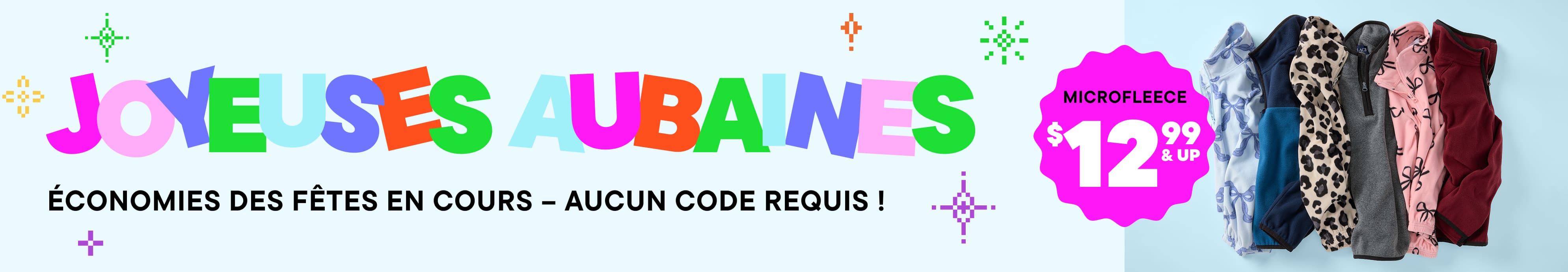 L'image montre trois jeunes femmes vêtues de tenues décontractées et colorées, posant ensemble devant un fond uni. Elles semblent interagir entre elles de manière amicale et enjouée.