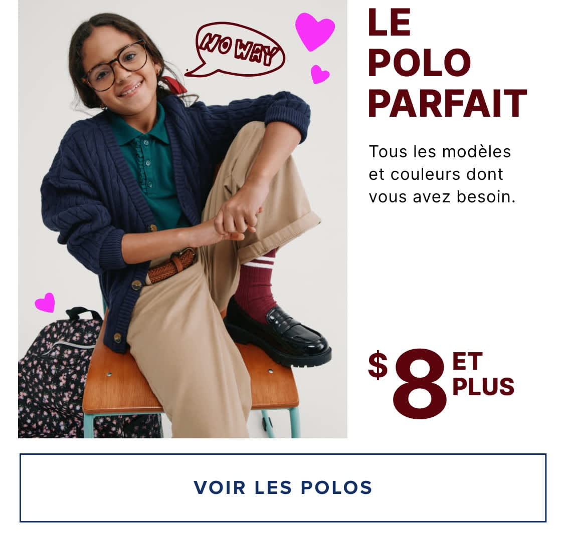 Une jeune femme souriante, portant des lunettes, une veste bleu marine et une chemise verte, pose devant une chaise en bois au premier plan. En arrière-plan, une publicité pour « Le Polo Parfait » propose différents styles et couleurs à partir de 8 $.