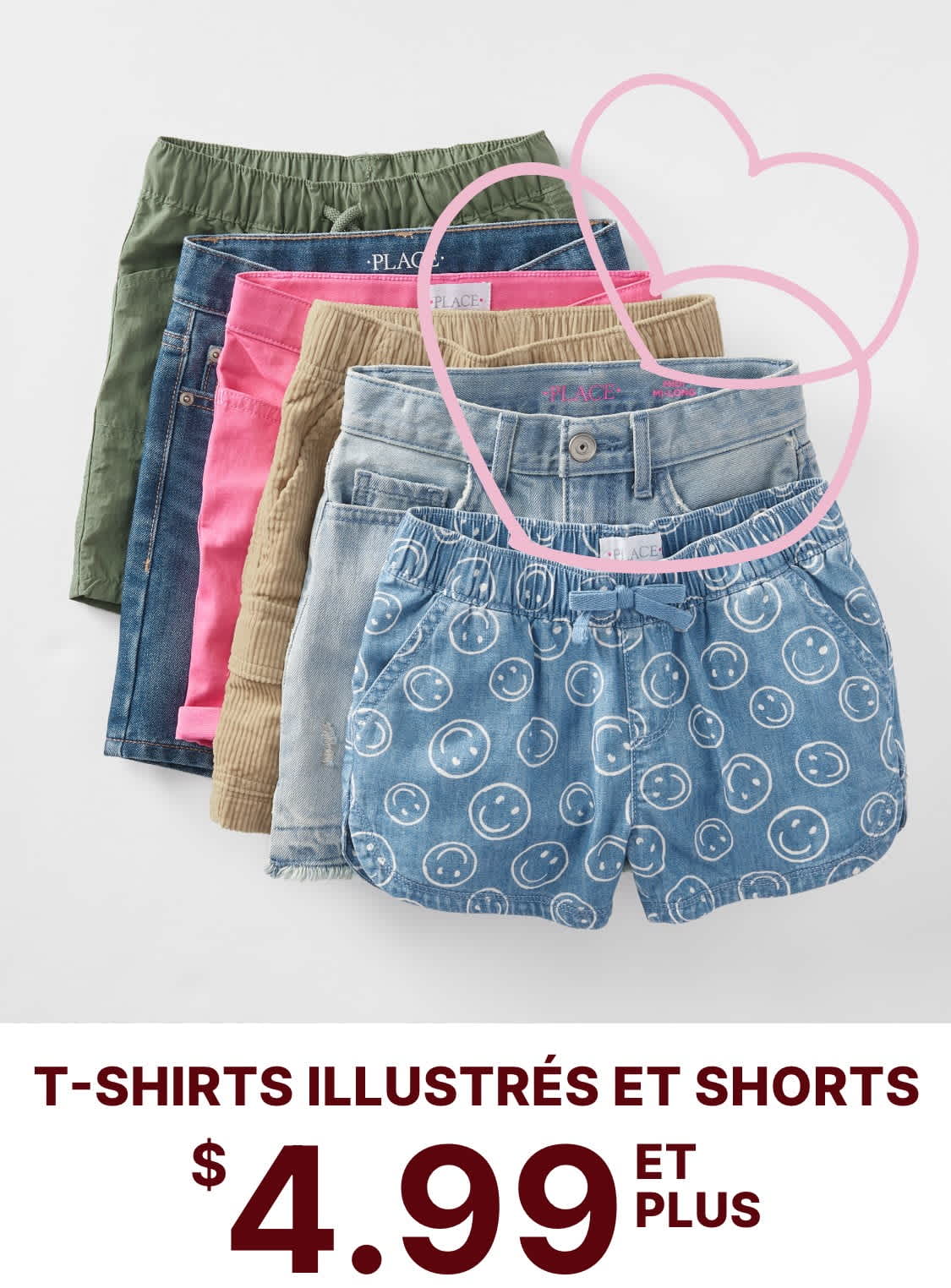 L'image présente une variété de shorts colorés et à motifs, notamment des styles en denim, kaki et imprimés, disposés sur un fond blanc uni avec une superposition graphique en forme de cœur rose.