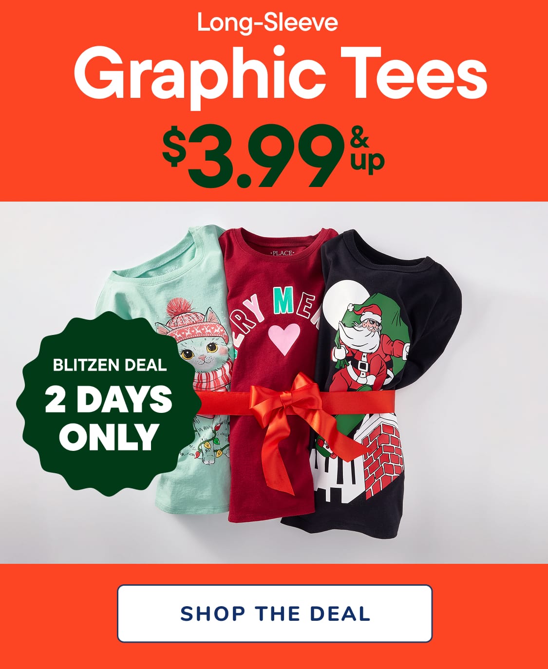 La imagen muestra un gran cartel rojo con el texto "Outerwear -70% Off" claramente visible, lo que indica una oferta o descuento en productos de ropa exterior.